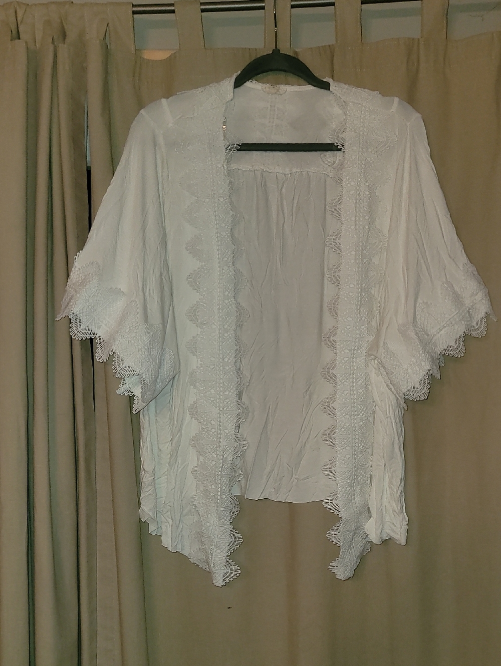 POL White Lace-Trim Kimono Cardigan